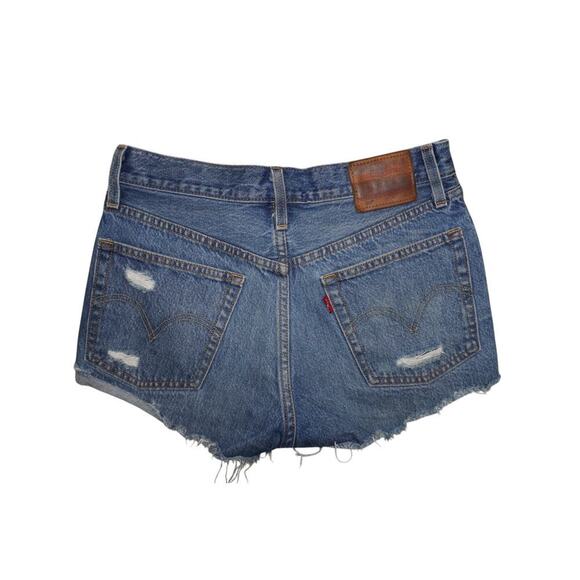 Levi's 501 Premium Light Wash Distressed Shorts – Size 26 - Picture 7 of 8